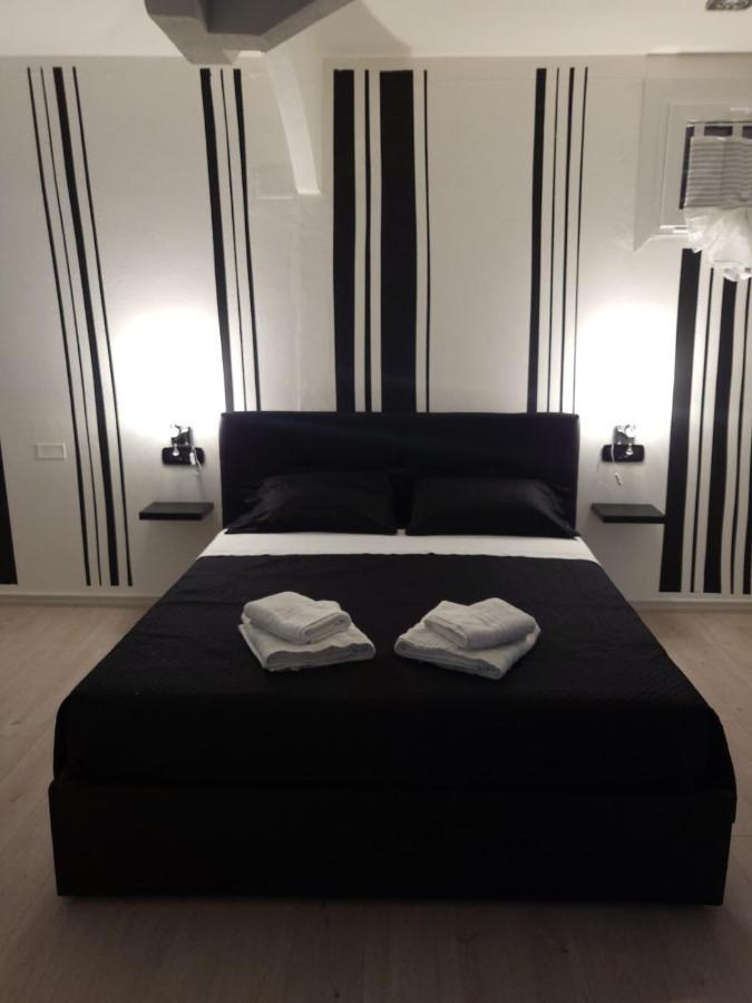 Come Per Incanto Rooms Bosa Eksteriør bilde
